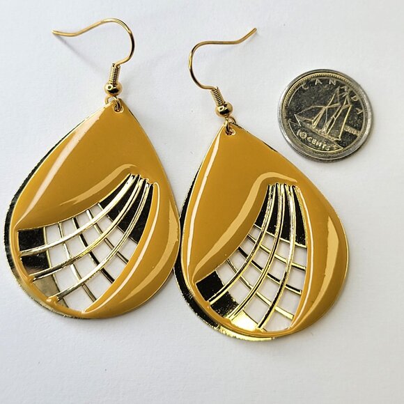 Yellow Dangle Earrings - Picture 6 of 8